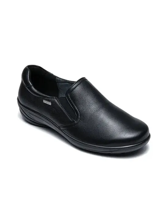 Женская обувь из эластичной кожи