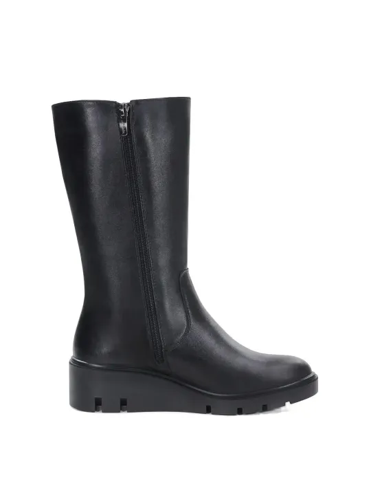 Сапожки женские