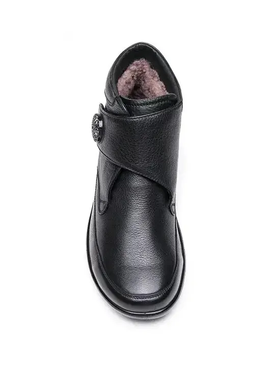 Женские ботинки из мягкой кожи с подкладкой из овчины